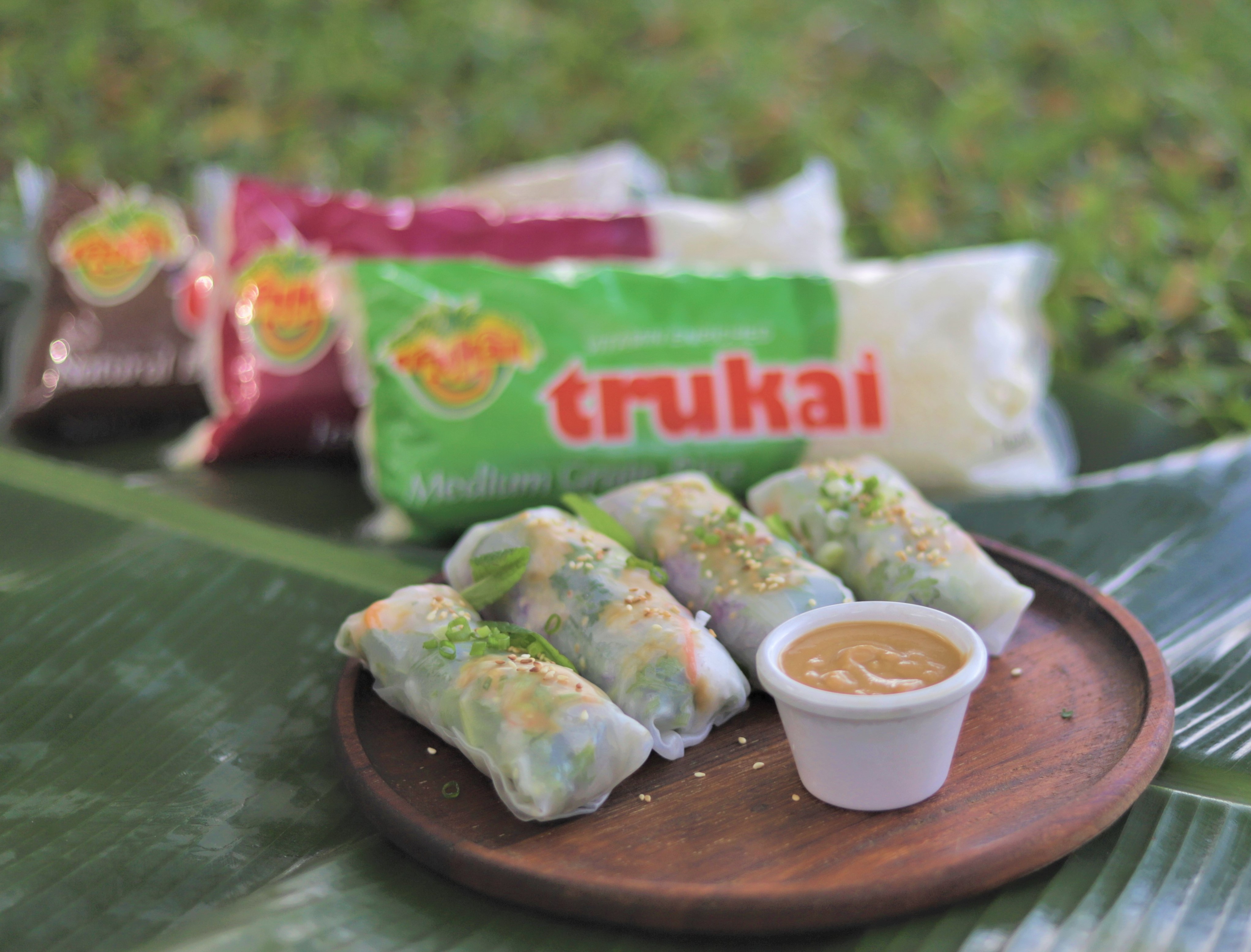 Vietnamese Fresh Spring Rolls with Medium Grain Rice & Prawns