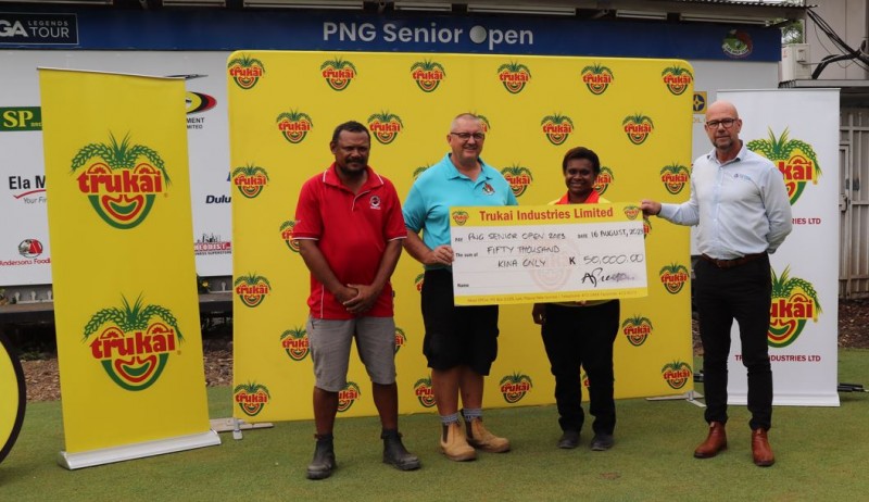Trukai gives K50,000 to Morobe Golf Tournament 