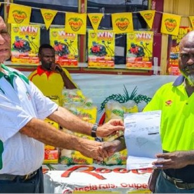 Trukai feeds displaced Bougainville Villagers